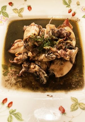小さいヤリイカで♡イカ墨楽しむバター焼-レシピのメイン写真