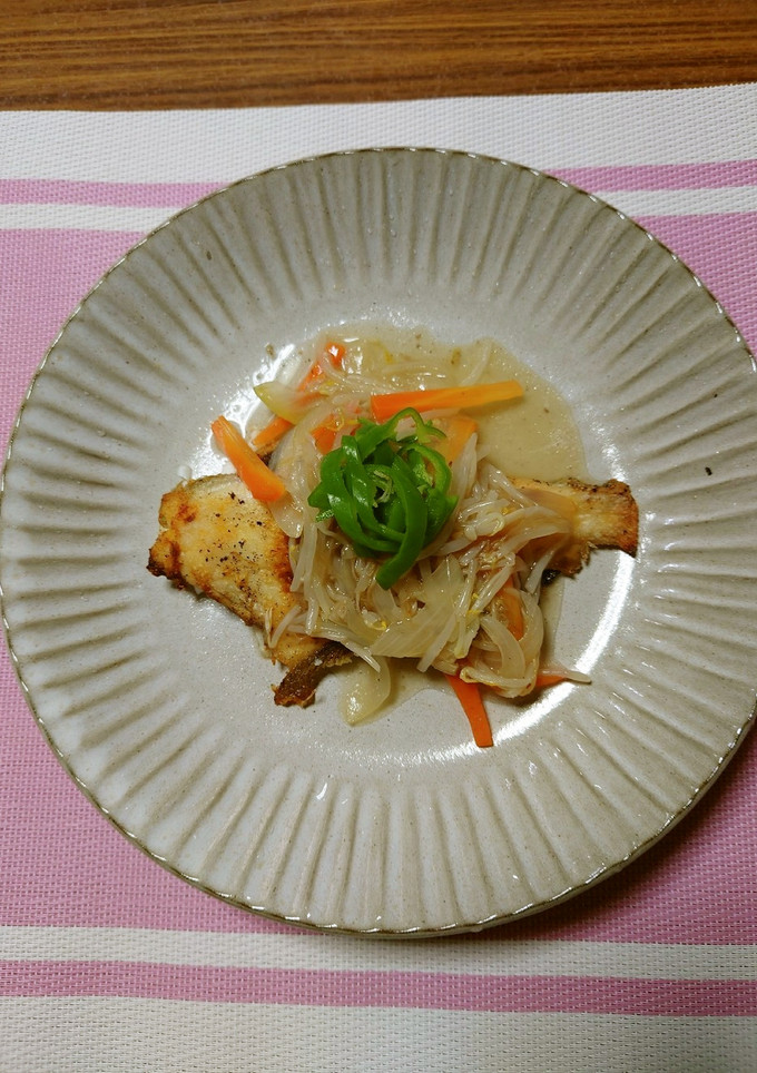ヨウサマの減塩カレイのもやし餡かけ-レシピのメイン写真