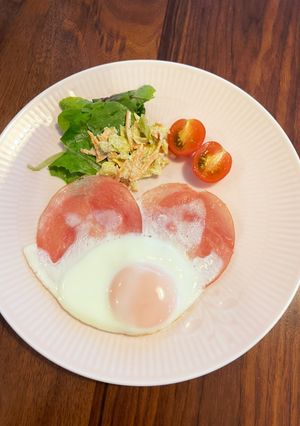 ペネロペのハムエッグ(目玉焼き)-レシピのメイン写真