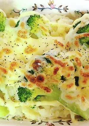 じゃがいもとブロッコリーのチーズ焼き-レシピのメイン写真