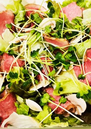野菜も一緒に食べよ♡ローストビーフサラダ-レシピのメイン写真