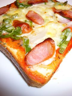 10秒ピザソースでピザトースト~★-レシピのメイン写真