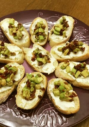 アボカドとチーズのブルスケッタ♫-レシピのメイン写真