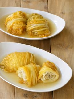 簡単♪餃子でロール白菜/中華風煮込み-レシピのメイン写真