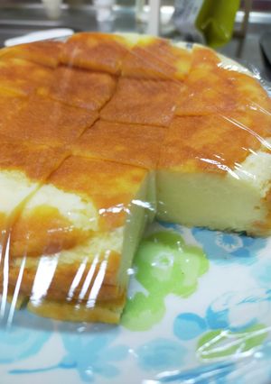 材料４つ！炊飯器でヨーグルトケーキ-レシピのメイン写真