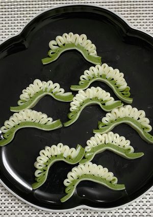 松の飾り付けかまぼこ飾り切りでおせち楽し-レシピのメイン写真