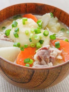 【動画あり】出汁いらず!満腹すいとん汁-レシピのメイン写真