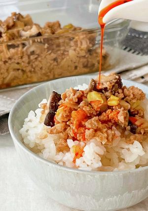 【楽めし】ひき肉と椎茸のごはん泥棒-レシピのメイン写真
