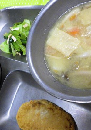 ゆば入り豆乳味噌汁　河内長野市学校給食-レシピのメイン写真
