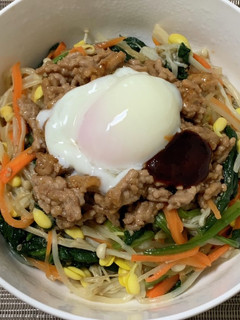 えのき氷☆ビビンバ風そぼろ丼-レシピのメイン写真