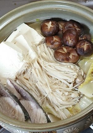動画レシピ】身も心も温まるブリの水炊き鍋-レシピのメイン写真