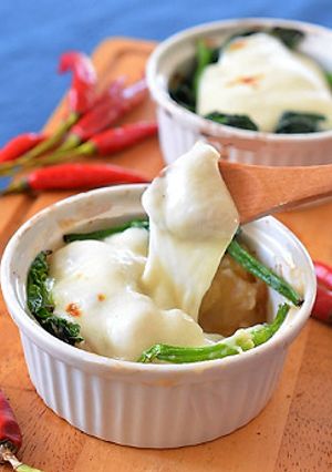 チーズがとろ~り、肉じゃがのアレンジ♪-レシピのメイン写真