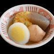 赤が際立つおでん2