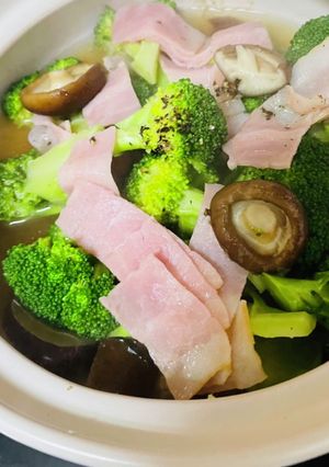 生姜で温まろう!土鍋でコンソメスープ-レシピのメイン写真