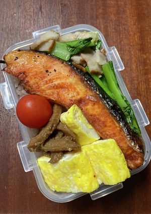 お弁当　鮭の西京焼き　ほうれん草炒め物-レシピのメイン写真
