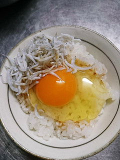 美味!牡蠣醤油でしらす卵かけご飯〜♪♪♪-レシピのメイン写真