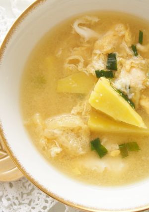 5分！簡単！さつま芋・卵の甘い味噌汁♪-レシピのメイン写真