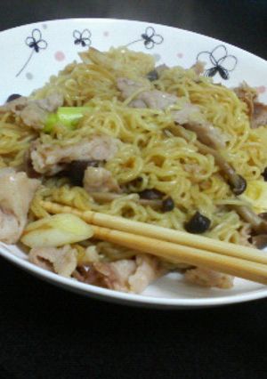 焼きそば風インスタントラーメン★☆-レシピのメイン写真