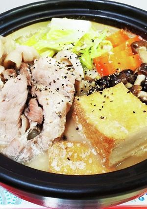 豚こま肉と白菜のミルクみそ鍋-レシピのメイン写真