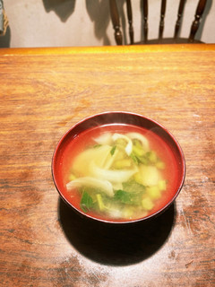 大根菜と玉ねぎの減塩味噌汁-レシピのメイン写真