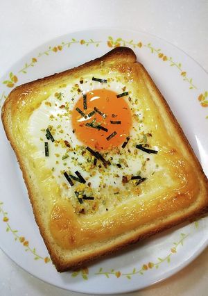目玉焼きトーストにのりたま！-レシピのメイン写真