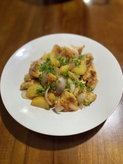 鳥もも肉とじゃがいものカレー炒め♪-レシピのメイン写真