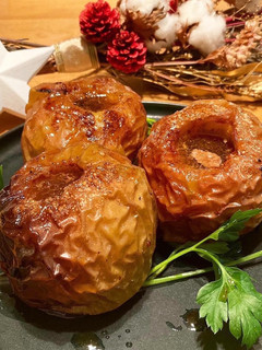 クリスマスにも☆大人の丸ごと焼きりんご-レシピのメイン写真