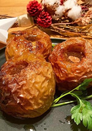 クリスマスにも☆大人の丸ごと焼きりんご-レシピのメイン写真