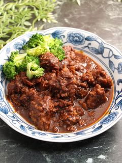 簡単!おとなの煮込みハンバーグ-レシピのメイン写真