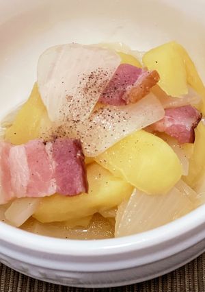 りんご 玉ねぎ ベーコン煮-レシピのメイン写真