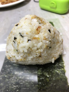 味寄せふりかけ混ぜ込みおにぎり-レシピのメイン写真