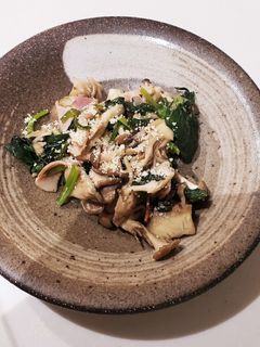 ほうれん草、きのこ、ベーコンごまドレ炒め-レシピのメイン写真