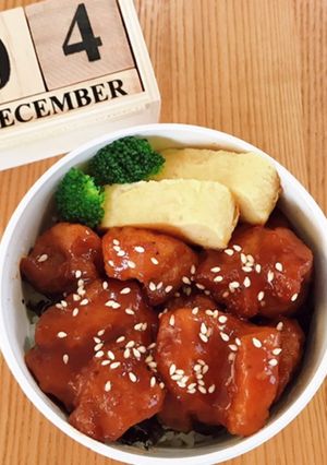 ミニ唐揚げ丼弁当 21/12.4-レシピのメイン写真