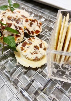 大人おつまみ＊干し柿とクリームチーズ-レシピのメイン写真
