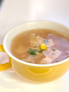 玉ねぎ、ベーコンの簡単コンソメスープ-レシピのメイン写真