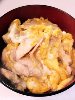 おや!?親子丼(ӦvӦ。)-レシピのメイン写真