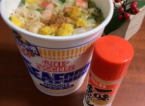 シーフードヌードルは　一味唐がらしで♡-レシピのメイン写真