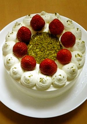 デコレーションケーキ（スポンジケーキ）-レシピのメイン写真