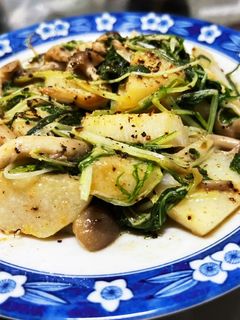 長芋と水菜のバター醤油炒め-レシピのメイン写真