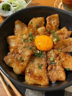 がっつりご飯が進む♡帯広風豚丼-レシピのメイン写真
