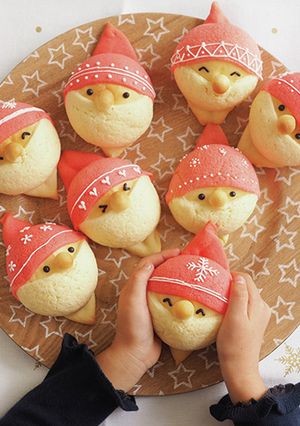 サンタメロンパン-レシピのメイン写真