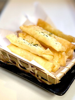 ワンタン(焼売)の皮の塩青のりチーズ揚げ-レシピのメイン写真