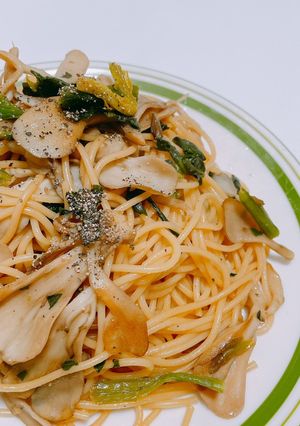 まいたけとほうれんそうのバター醤油パスタ-レシピのメイン写真