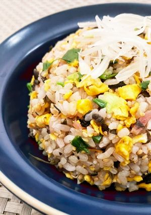 余っているお漬物で♡和風チャーハン-レシピのメイン写真