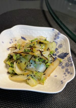 白菜とセロリの葉の炒め物-レシピのメイン写真