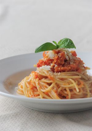 栄養たっぷりにんじんとトマトのパスタ-レシピのメイン写真