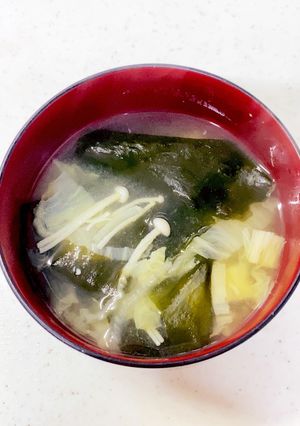 白菜 えのき わかめの味噌汁^^-レシピのメイン写真