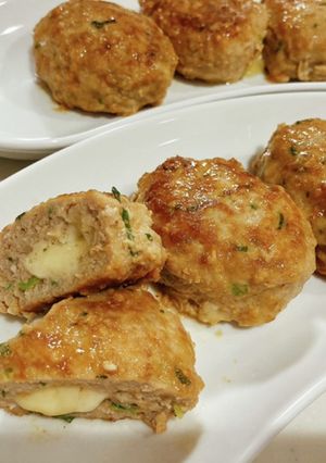 甘辛味噌ごまダレ☆チーズイン豚つくね-レシピのメイン写真