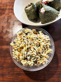 わかめと鶏そぼろのフジッリマカロニサラダ-レシピのメイン写真