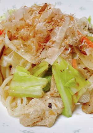 サッと作ってサッと食べられる焼きうどん-レシピのメイン写真